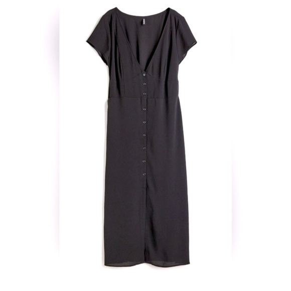 H&M Dresses & Skirts - ❤️ 3/$15❤️ 
H&M crepe ankle length dress